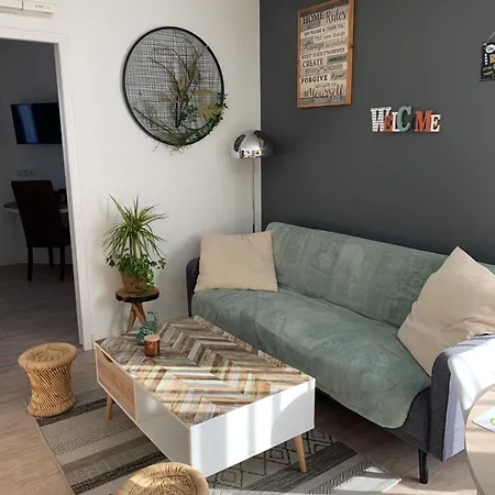 Bien Situe Reservation Du Samedi Au Samedi Minimum 아파트